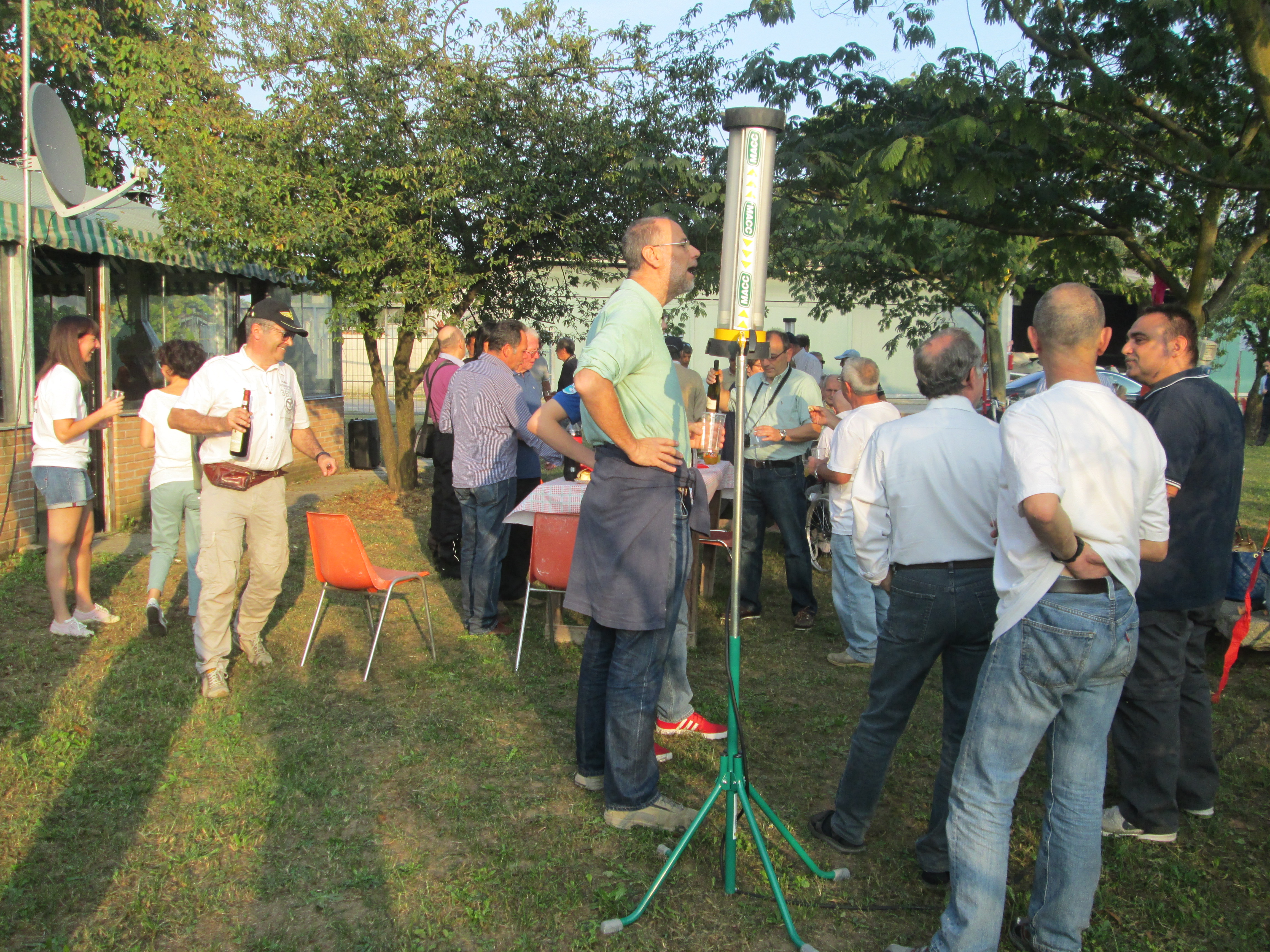 https://www.baialupo.com/gallery/2014-09-baia-aperitivo/2014-09-28_18-05-20-ros.jpg
