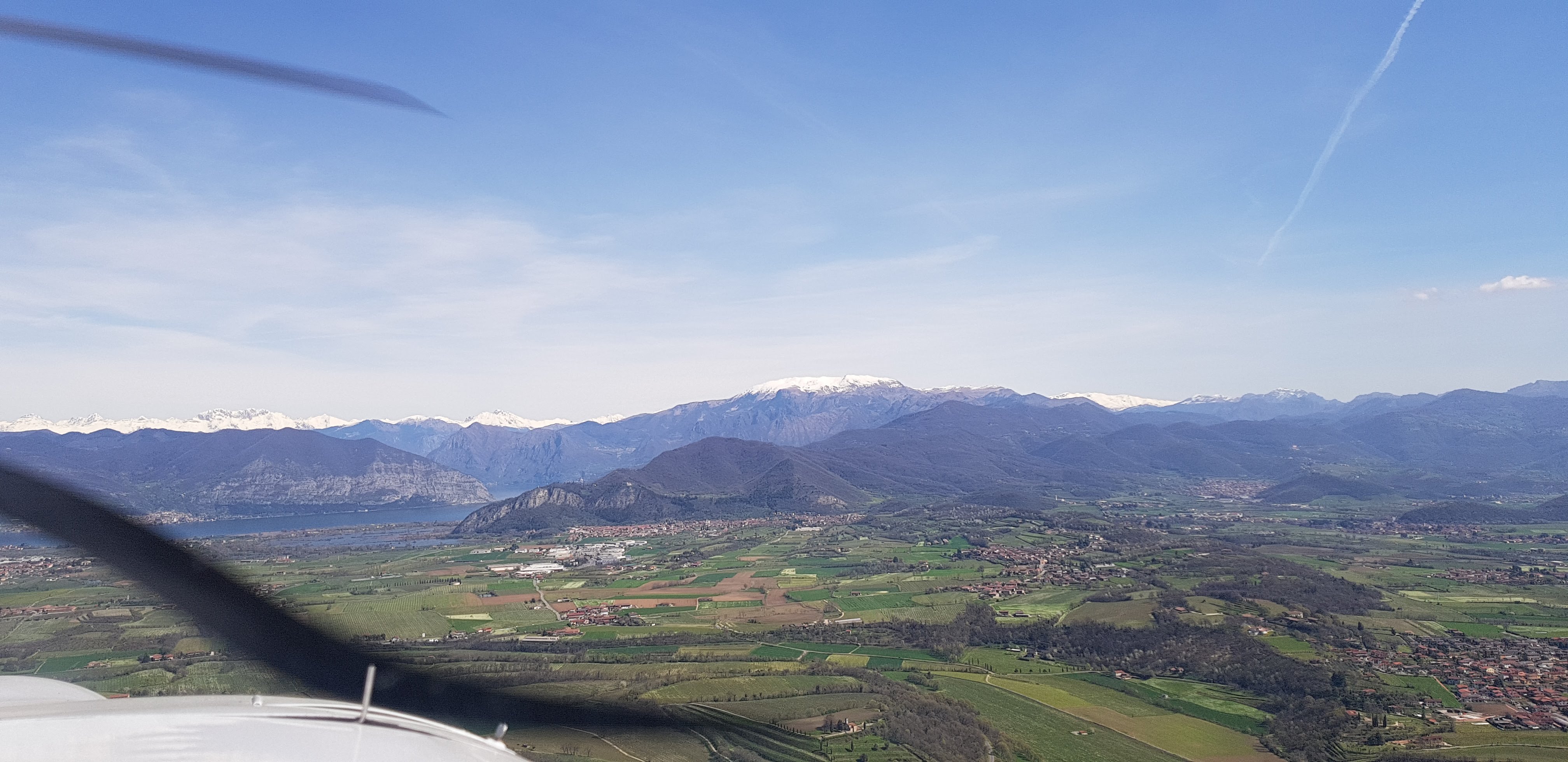 https://www.baialupo.com/gallery/2018-04-iseo/20180414_113033.jpg