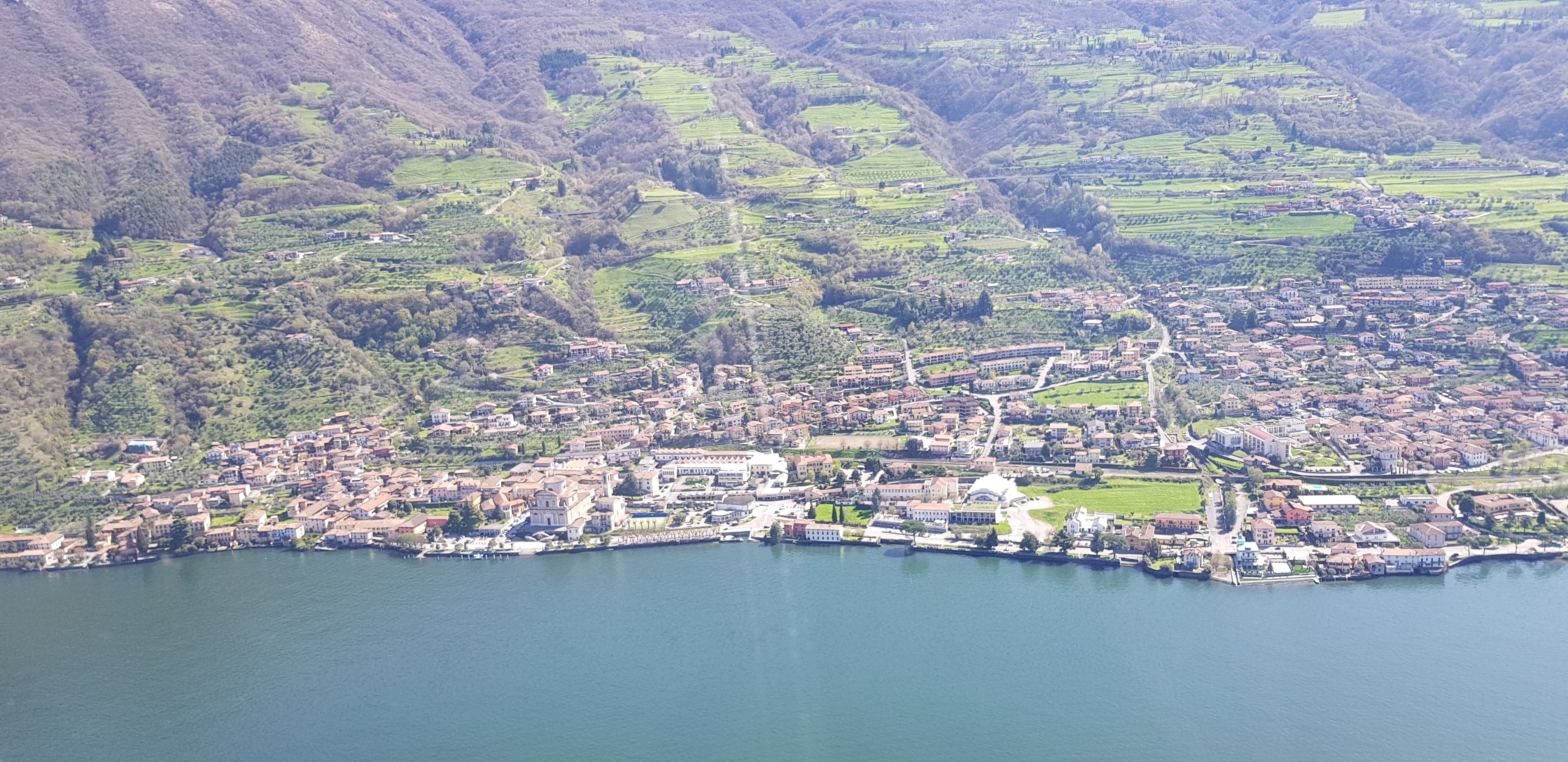 https://www.baialupo.com/gallery/2018-04-iseo/20180414_113430.jpg