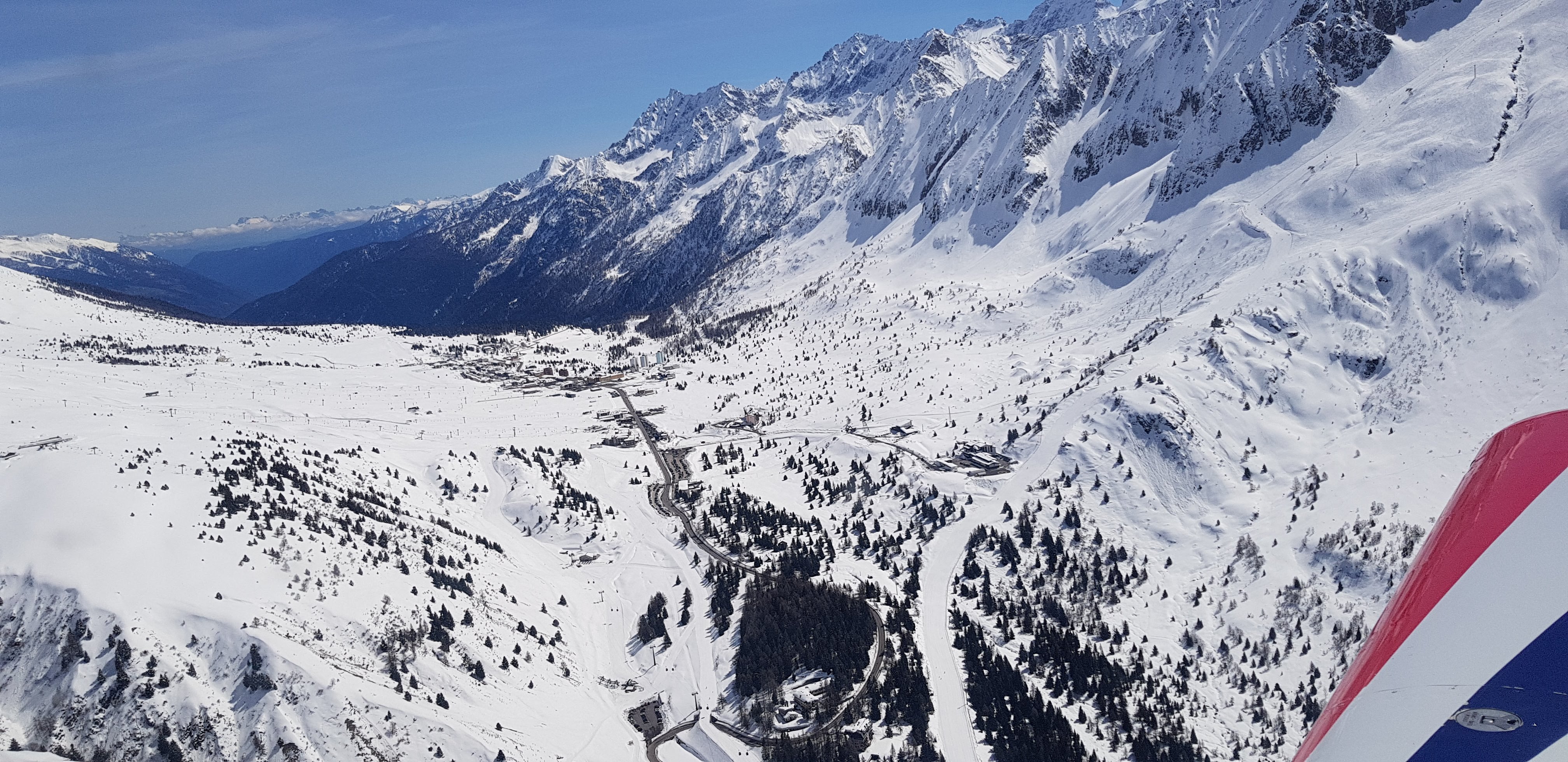 https://www.baialupo.com/gallery/2018-04-iseo/20180414_115842.jpg