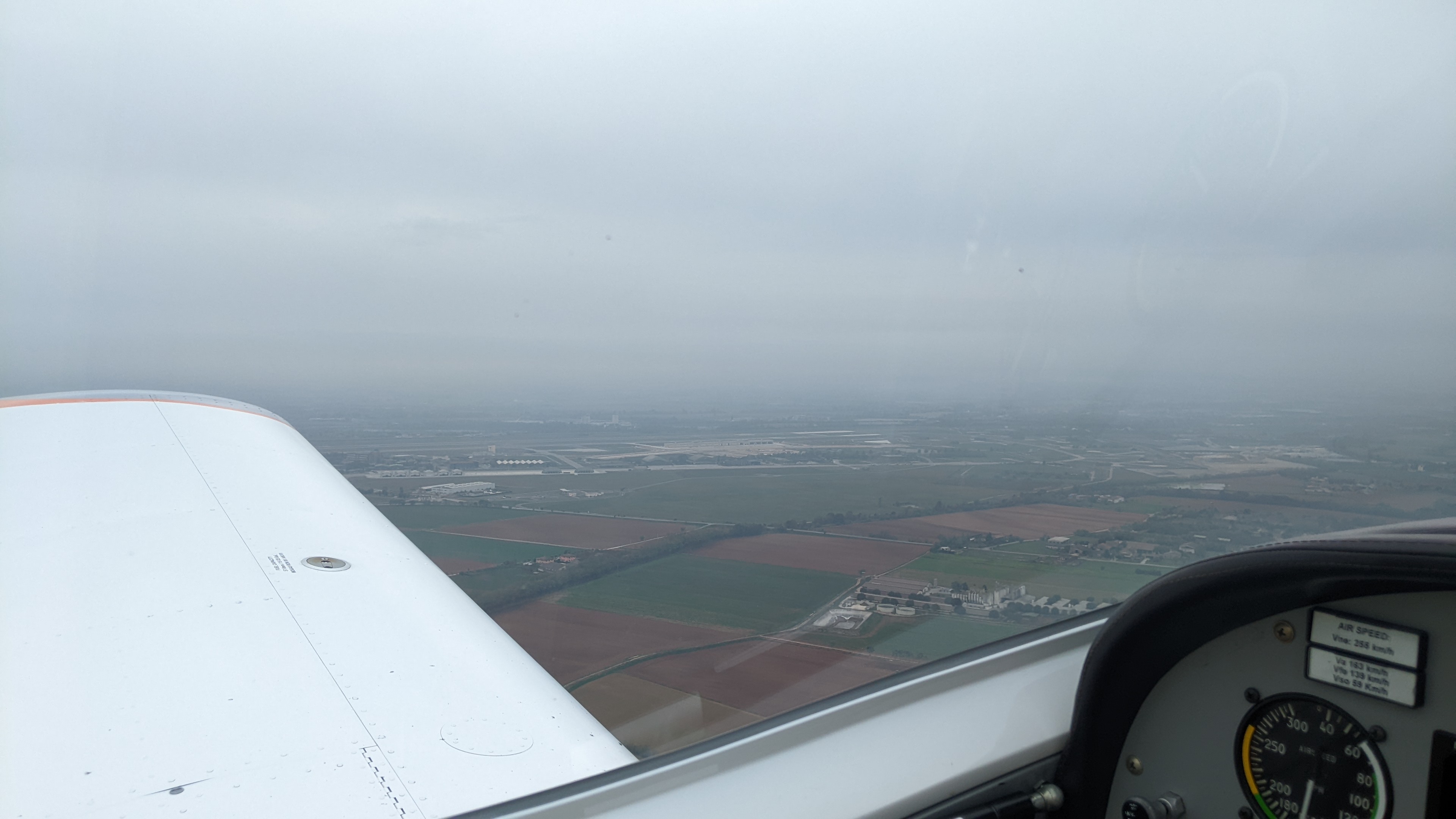https://www.baialupo.com/gallery/2022-11-foschia-e-aeroporti/PXL_20221101_104001153.jpg
