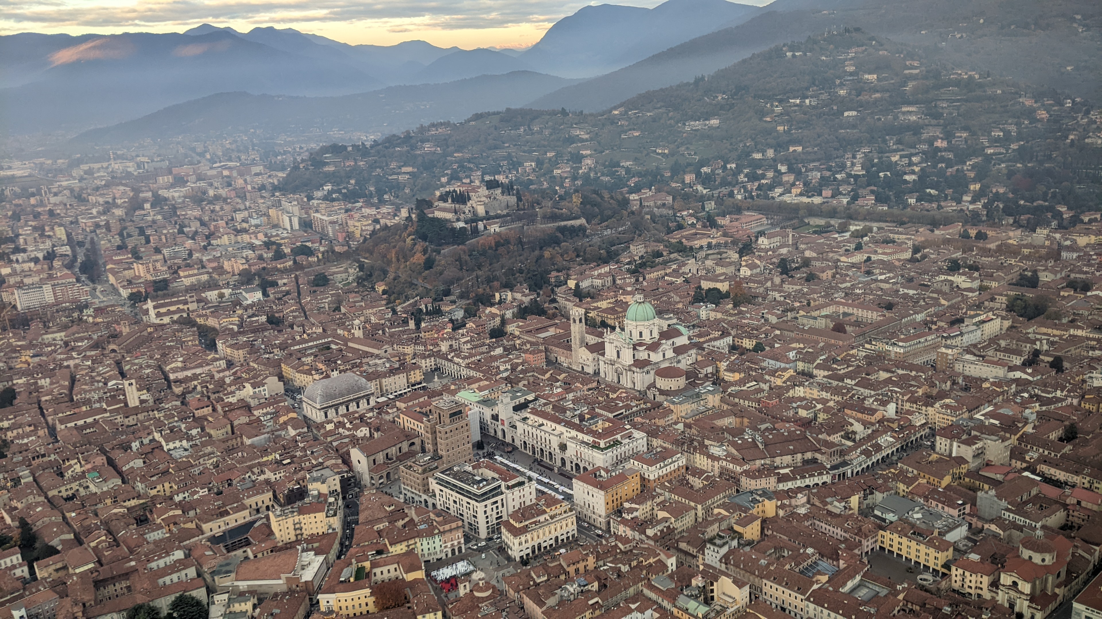 https://www.baialupo.com/gallery/2022-12-thiene/PXL_20221208_144959144.jpg
