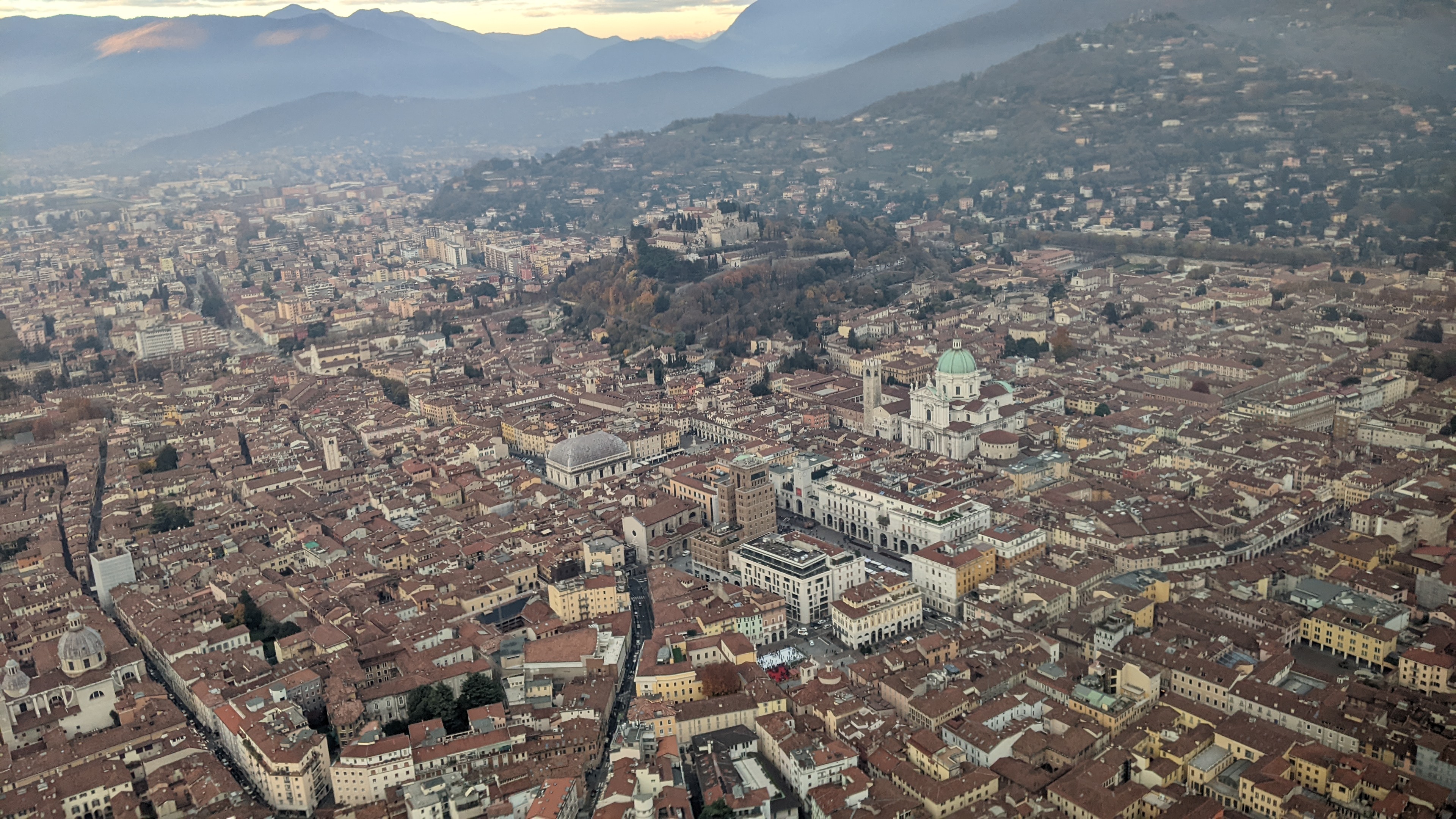 https://www.baialupo.com/gallery/2022-12-thiene/PXL_20221208_145000865.MP.jpg